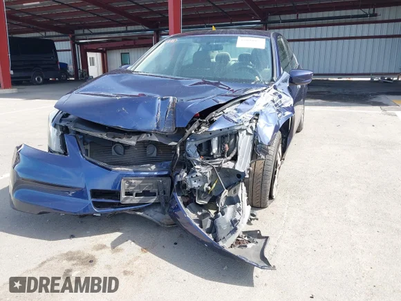 ✅ 2012 Honda Accord LX • VIN: 1HGCP2F31CA000093 • Lot: 45098928. Wystawiony na IAAI z przebiegiem 116 306 mil. Bezpłatny archiwum sprzedaży aukcyjnych z USA i szczegółowy raport historii pojazdu na DreamBid. Zdjęcie 6.