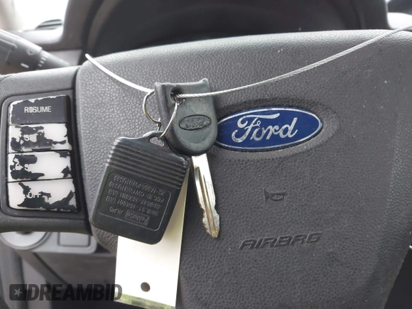 ✅ 2009 Ford Focus SE • VIN: 1FAHP35N29W158313 • Lot: 44035477. Wystawiony na IAAI z przebiegiem 202 297 mil. Bezpłatny archiwum sprzedaży aukcyjnych z USA i szczegółowy raport historii pojazdu na DreamBid. Zdjęcie 11.