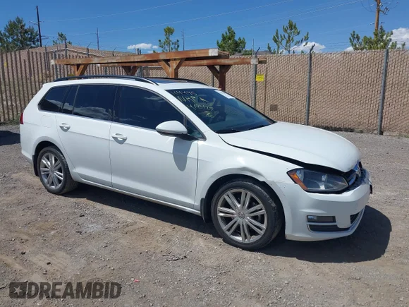 ✅ 2015 Volkswagen Golf SE • VIN: 3VWCA7AU2FM507053 • Lot: 42117396. Wystawiony na IAAI z przebiegiem 124 946 mil. Bezpłatny archiwum sprzedaży aukcyjnych z USA i szczegółowy raport historii pojazdu na DreamBid. Zdjęcie 1.