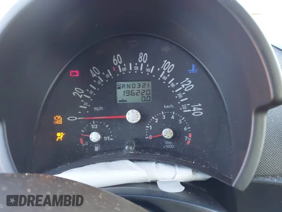 ✅ 1998 Volkswagen Beetle • VIN: 3VWBB61C4WM010547 • Lot: 41517024. Wystawiony na IAAI z przebiegiem 196 220 mil. Bezpłatny archiwum sprzedaży aukcyjnych z USA i szczegółowy raport historii pojazdu na DreamBid. Zdjęcie 7.