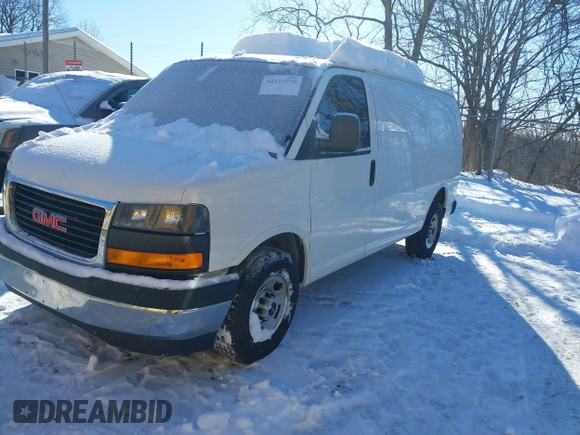 ✅ 2017 GMC Savana Cargo • VIN: 1GTW7AFF8H1908662 • Lot: 44215270. Wystawiony na IAAI z przebiegiem 270 946 mil. Bezpłatny archiwum sprzedaży aukcyjnych z USA i szczegółowy raport historii pojazdu na DreamBid. Zdjęcie 2.