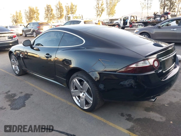 ✅ 2008 Jaguar XK • VIN: SAJWA43B985B23987 • Lot: 41197091. Wystawiony na IAAI z przebiegiem 54 803 mil. Bezpłatny archiwum sprzedaży aukcyjnych z USA i szczegółowy raport historii pojazdu na DreamBid. Zdjęcie 3.