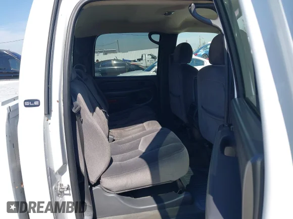 ✅ 2006 GMC Sierra 1500HD SLE1 • VIN: 1GTGK13U56F193653 • Lot: 44458091. Wystawiony na IAAI z przebiegiem 184 130 mil. Bezpłatny archiwum sprzedaży aukcyjnych z USA i szczegółowy raport historii pojazdu na DreamBid. Zdjęcie 8.