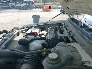 ✅ 2006 Ford F-250 XL • VIN: 1FTSX21536EA99788 • Лот: 43616885. Опубликован ранее на IAAI с пробегом 342 512 миль. Бесплатный доступ к архиву аукционных продаж из США и подробный отчёт об истории автомобиля на DreamBid. Изображение 19.