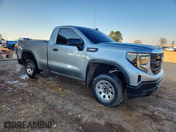 ✅ 2025 GMC Sierra 1500 Pro • VIN: 3GTNUAEK8SG114398 • Lot: 99650795. Wystawiony na Copart z przebiegiem 12 046 mil. Bezpłatny archiwum sprzedaży aukcyjnych z USA i szczegółowy raport historii pojazdu na DreamBid. Zdjęcie 4.
