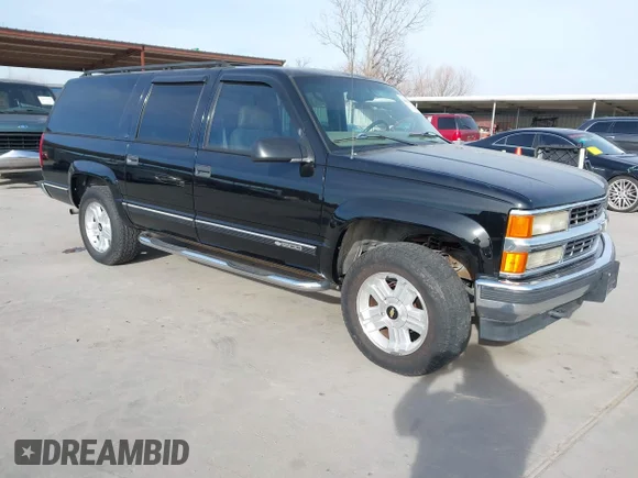 ✅ 1997 Chevrolet Suburban • VIN: 3GNFK16R1VG188540 • Lot: 44455641. Listed on IAAI with 179,501 mi. Free auction sales archive from the USA and detailed vehicle history report at DreamBid. Image 1.