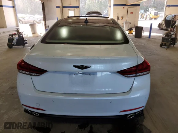 ✅ 2015 Hyundai Genesis 5.0L • VIN: KMHGN4JF3FU060510 • Lot: 82388214. Wystawiony na Copart z przebiegiem 92 439 mil. Bezpłatny archiwum sprzedaży aukcyjnych z USA i szczegółowy raport historii pojazdu na DreamBid. Zdjęcie 6.