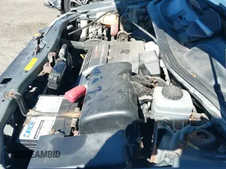 ✅ 2001 Lexus RX 300 • VIN: JTJHF10U710228148 • Lot: 43425523. Wystawiony na IAAI z przebiegiem 164 295 mil. Bezpłatny archiwum sprzedaży aukcyjnych z USA i szczegółowy raport historii pojazdu na DreamBid. Zdjęcie 13.