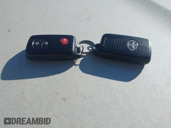 ✅ 2012 Toyota Prius Three • VIN: JTDKN3DU3C1608800 • Lot: 44174483. Wystawiony na IAAI z przebiegiem 82 572 mil. Bezpłatny archiwum sprzedaży aukcyjnych z USA i szczegółowy raport historii pojazdu na DreamBid. Zdjęcie 11.