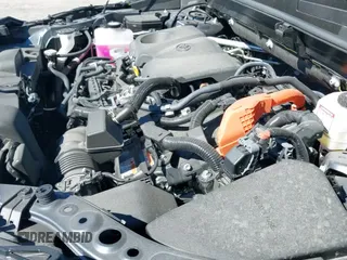 ✅ 2024 Toyota Venza LE • VIN: JTEAAAAH8RJ180701 • Lot: 41863973. Listed on IAAI with 9,434 mi. Free auction sales archive from the USA and detailed vehicle history report at DreamBid. Image 20.