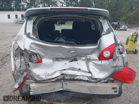 ✅ 2011 Nissan Rogue S • VIN: JN8AS5MV2BW685205 • Lot: 43392394. Wystawiony na IAAI z przebiegiem 180 000 mil. Bezpłatny archiwum sprzedaży aukcyjnych z USA i szczegółowy raport historii pojazdu na DreamBid. Zdjęcie 6.