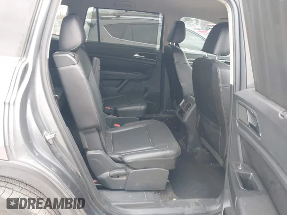 ✅ 2019 Volkswagen Atlas SE • VIN: 1V2WP2CA5KC551711 • Lot: 44415207. Wystawiony na IAAI z przebiegiem 126 748 mil. Bezpłatny archiwum sprzedaży aukcyjnych z USA i szczegółowy raport historii pojazdu na DreamBid. Zdjęcie 8.