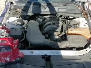 ✅ 2013 Dodge Challenger SXT • VIN: 2C3CDYAG8DH718705 • Lot: 82011204. Wystawiony na Copart z przebiegiem 107 891 mil. Bezpłatny archiwum sprzedaży aukcyjnych z USA i szczegółowy raport historii pojazdu na DreamBid. Zdjęcie 13.