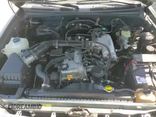 ✅ 1996 Toyota Tacoma • VIN: 4TANL42NXTZ107789 • Lot: 63425365. Wystawiony na Copart z przebiegiem 218 758 mil. Bezpłatny archiwum sprzedaży aukcyjnych z USA i szczegółowy raport historii pojazdu na DreamBid. Zdjęcie 14.