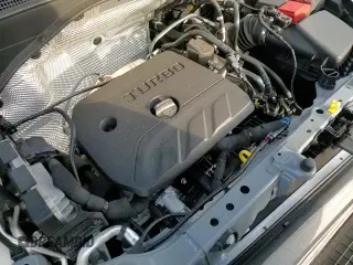 ✅ 2025 Buick Encore GX Avenir • VIN: KL4AMGSL1SB008554 • Lot: 46480455. Listed on Copart with 4,046 mi. Free auction sales archive from the USA and detailed vehicle history report at DreamBid. Image 14.