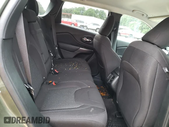 ✅ 2019 Jeep Cherokee Latitude • VIN: 1C4PJMCB7KD188446 • Лот: 65578473. Опубліковано раніше на Copart з пробігом 94 512 миль. Безкоштовний доступ до архіву аукціонних продажів зі США та докладний звіт про історію автомобіля на DreamBid. Зображення 11.