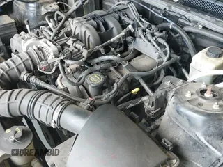 ✅ 2005 Ford Mustang Deluxe • VIN: 1ZVFT84N855165811 • Lot: 42208259. Listed on IAAI with 128,799 mi. Free auction sales archive from the USA and detailed vehicle history report at DreamBid. Image 19.