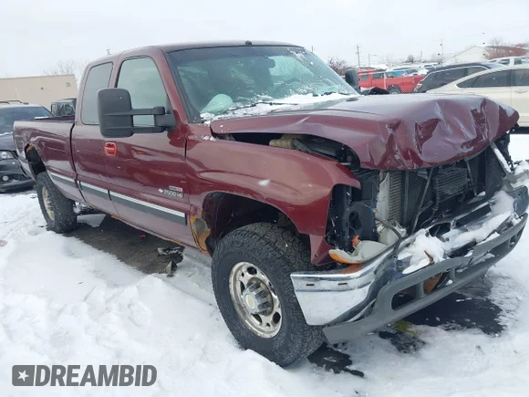 ✅ 2002 Chevrolet Silverado 2500HD LS • VIN: 1GCHC29172E109708 • Lot: 44056061. Wystawiony na IAAI z przebiegiem Nie podano. Bezpłatny archiwum sprzedaży aukcyjnych z USA i szczegółowy raport historii pojazdu na DreamBid. Zdjęcie 1.