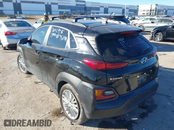 ✅ 2021 Hyundai Kona SEL • VIN: KM8K22AA9MU706173 • Lot: 44320682. Wystawiony na IAAI z przebiegiem 33 382 mil. Bezpłatny archiwum sprzedaży aukcyjnych z USA i szczegółowy raport historii pojazdu na DreamBid. Zdjęcie 3.