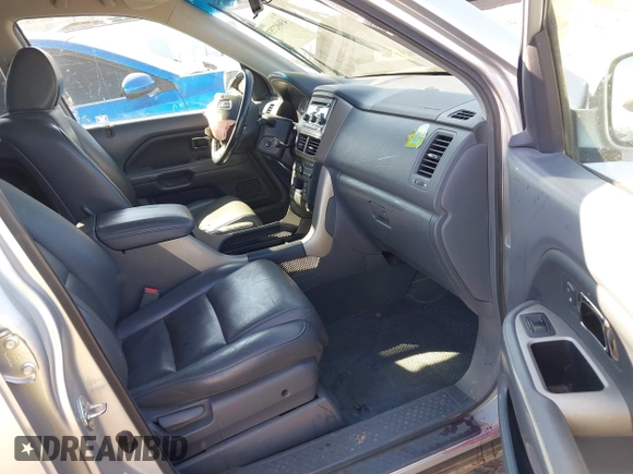 ✅ 2007 Honda Pilot EX-L • VIN: 2HKYF18537H520360 • Lot: 43692753. Wystawiony na IAAI z przebiegiem 175 434 mil. Bezpłatny archiwum sprzedaży aukcyjnych z USA i szczegółowy raport historii pojazdu na DreamBid. Zdjęcie 5.