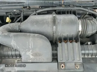 ✅ 2006 Ford Econoline Passenger XL • VIN: 1FBSS31L56DB38250 • Лот: 42502805. Опубликован ранее на IAAI с пробегом 158 354 миль. Бесплатный доступ к архиву аукционных продаж из США и подробный отчёт об истории автомобиля на DreamBid. Изображение 13.