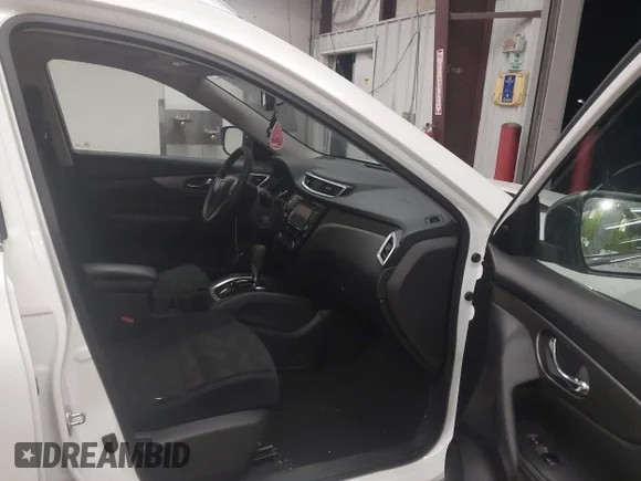 ✅ 2015 Nissan Rogue SV • VIN: 5N1AT2MV1FC845245 • Lot: 44628672. Wystawiony na IAAI z przebiegiem 103 332 mil. Bezpłatny archiwum sprzedaży aukcyjnych z USA i szczegółowy raport historii pojazdu na DreamBid. Zdjęcie 5.