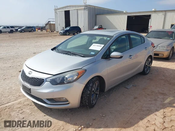 ✅ 2016 Kia Forte EX • VIN: KNAFZ4A81G5598072 • Лот: 44595480. Опубліковано раніше на IAAI з пробігом 146 743 миль. Безкоштовний доступ до архіву аукціонних продажів зі США та докладний звіт про історію автомобіля на DreamBid. Зображення 2.