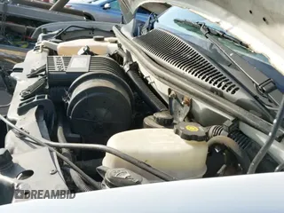 ✅ 2017 Chevrolet Express Cargo • VIN: 1GCWGBFF8H1351757 • Lot: 43738063. Listed on IAAI with 150,892 mi. Free auction sales archive from the USA and detailed vehicle history report at DreamBid. Image 21.