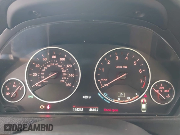 ✅ 2015 BMW 3 Series 328i xDrive • VIN: WBA3B3G58FNT68994 • Lot: 45152768. Wystawiony na IAAI z przebiegiem 145 342 mil. Bezpłatny archiwum sprzedaży aukcyjnych z USA i szczegółowy raport historii pojazdu na DreamBid. Zdjęcie 7.
