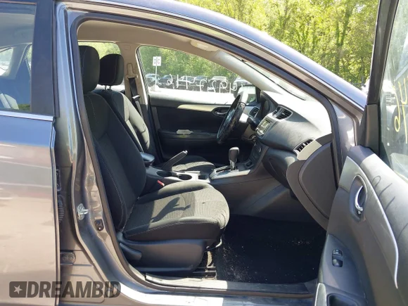 ✅ 2018 Nissan Sentra S • VIN: 3N1AB7AP3JY250491 • Lot: 44927446. Wystawiony na IAAI z przebiegiem 137 925 mil. Bezpłatny archiwum sprzedaży aukcyjnych z USA i szczegółowy raport historii pojazdu na DreamBid. Zdjęcie 5.