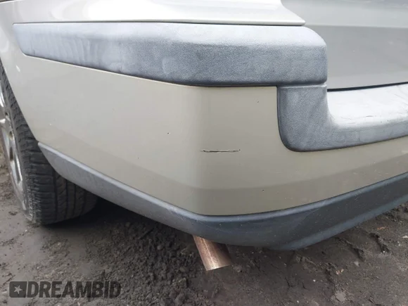 ✅ 2003 Volvo V70 2.4L • VIN: YV1SW61T132295325 • Лот: 45140001. Опубліковано раніше на IAAI з пробігом 337 803 миль. Безкоштовний доступ до архіву аукціонних продажів зі США та докладний звіт про історію автомобіля на DreamBid. Зображення 6.