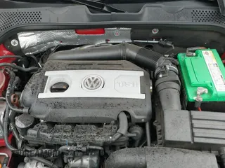 ✅ 2013 Volkswagen Beetle 2.0T w/Sound/Nav • VIN: 3VW7A7AT5DM801567 • Лот: 42266410. Опубликован ранее на IAAI с пробегом 37 190 миль. Бесплатный доступ к архиву аукционных продаж из США и подробный отчёт об истории автомобиля на DreamBid. Изображение 20.