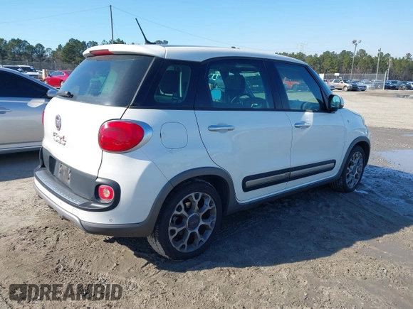 ✅ 2014 FIAT 500L Trekking • VIN: ZFBCFADH7EZ011942 • Lot: 44263674. Wystawiony na IAAI z przebiegiem 129 000 mil. Bezpłatny archiwum sprzedaży aukcyjnych z USA i szczegółowy raport historii pojazdu na DreamBid. Zdjęcie 4.