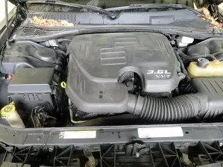 ✅ 2012 Dodge Challenger SXT • VIN: 2C3CDYAG4CH204297 • Lot: 84712494. Wystawiony na Copart z przebiegiem 180 580 mil. Bezpłatny archiwum sprzedaży aukcyjnych z USA i szczegółowy raport historii pojazdu na DreamBid. Zdjęcie 12.