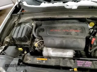 ✅ 2017 Jeep Renegade Sport • VIN: ZACCJBAB9HPF50874 • Lot: 92242755. Listed on Copart with 96,320 mi. Free auction sales archive from the USA and detailed vehicle history report at DreamBid. Image 14.