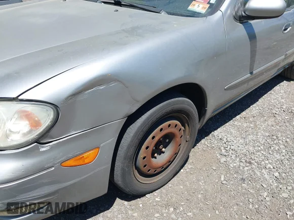 ✅ 2001 Infiniti I30 Luxury • VIN: JNKCA31A11T037026 • Lot: 42292957. Listed on IAAI with 252,421 mi. Free auction sales archive from the USA and detailed vehicle history report at DreamBid. Image 6.