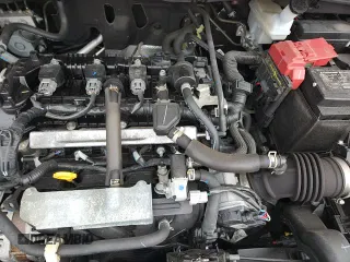 ✅ 2023 Nissan Versa S • VIN: 3N1CN8DV4PL827115 • Лот: 64242995. Опубликован ранее на Copart с пробегом 27 330 миль. Бесплатный доступ к архиву аукционных продаж из США и подробный отчёт об истории автомобиля на DreamBid. Изображение 13.