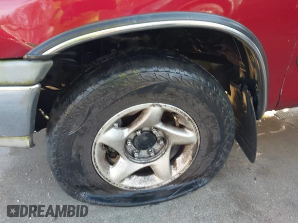 ✅ 2000 Toyota Tundra SR5 • VIN: 5TBBT4419YS028388 • Lot: 44109147. Wystawiony na IAAI z przebiegiem 208 793 mil. Bezpłatny archiwum sprzedaży aukcyjnych z USA i szczegółowy raport historii pojazdu na DreamBid. Zdjęcie 6.
