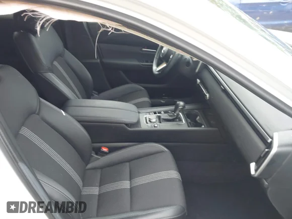 ✅ 2024 Mazda CX-50 S Preferred • VIN: 7MMVABBM3RN200711 • Лот: 45141641. Опубліковано раніше на IAAI з пробігом 31 576 миль. Безкоштовний доступ до архіву аукціонних продажів зі США та докладний звіт про історію автомобіля на DreamBid. Зображення 5.