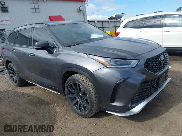 ✅ 2021 Toyota Highlander XSE • VIN: 5TDLZRBH1MS128244 • Lot: 45103554. Listed on IAAI with 73,614 mi. Free auction sales archive from the USA and detailed vehicle history report at DreamBid. Image 1.