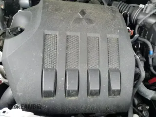 ✅ 2024 Mitsubishi Eclipse Cross ES • VIN: JA4ATUAAXRZ006465 • Lot: 56857195. Wystawiony na Copart z przebiegiem 10 065 mil. Bezpłatny archiwum sprzedaży aukcyjnych z USA i szczegółowy raport historii pojazdu na DreamBid. Zdjęcie 15.