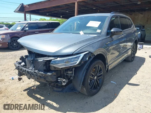 ✅ 2022 Volkswagen Tiguan SE R-Line Black • VIN: 3VV8B7AX4NM112646 • Лот: 45227846. Опубліковано раніше на IAAI з пробігом 52 829 миль. Безкоштовний доступ до архіву аукціонних продажів зі США та докладний звіт про історію автомобіля на DreamBid. Зображення 2.