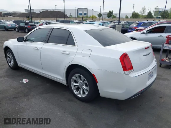 ✅ 2015 Chrysler 300 Limited • VIN: 2C3CCAAG9FH931224 • Lot: 44722782. Listed on IAAI with 69,024 mi. Free auction sales archive from the USA and detailed vehicle history report at DreamBid. Image 3.