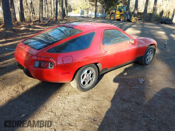 ✅ 1981 Porsche 928 • VIN: WP0JA0920BS820625 • Lot: 44172473. Wystawiony na IAAI z przebiegiem 33 414 mil. Bezpłatny archiwum sprzedaży aukcyjnych z USA i szczegółowy raport historii pojazdu na DreamBid. Zdjęcie 4.