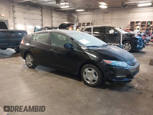 ✅ 2011 Honda Insight LX • VIN: JHMZE2H53BS001573 • Lot: 44292300. Wystawiony na IAAI z przebiegiem 228 543 mil. Bezpłatny archiwum sprzedaży aukcyjnych z USA i szczegółowy raport historii pojazdu na DreamBid. Zdjęcie 1.
