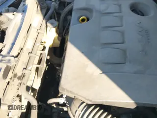 ✅ 2019 Toyota Corolla LE • VIN: 2T1BURHE6KC126227 • Lot: 43747742. Wystawiony na IAAI z przebiegiem 71 301 mil. Bezpłatny archiwum sprzedaży aukcyjnych z USA i szczegółowy raport historii pojazdu na DreamBid. Zdjęcie 19.