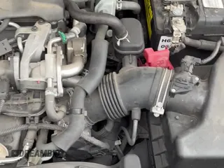 ✅ 2018 Toyota Camry LE • VIN: JTNB11HKXJ3040129 • Lot: 43773945. Listed on IAAI with 176,587 mi. Free auction sales archive from the USA and detailed vehicle history report at DreamBid. Image 12.