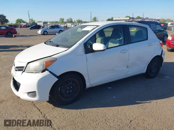 ✅ 2014 Toyota Yaris L • VIN: JTDKTUD31ED575591 • Lot: 44647583. Wystawiony na IAAI z przebiegiem 138 986 mil. Bezpłatny archiwum sprzedaży aukcyjnych z USA i szczegółowy raport historii pojazdu na DreamBid. Zdjęcie 2.