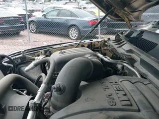 ✅ 2018 Ram 1500 Big Horn • VIN: 3C6RR7LT6JG226625 • Lot: 42594081. Wystawiony na IAAI z przebiegiem 46 585 mil. Bezpłatny archiwum sprzedaży aukcyjnych z USA i szczegółowy raport historii pojazdu na DreamBid. Zdjęcie 18.