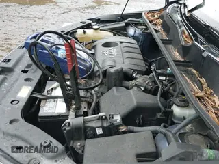 ✅ 2009 Toyota RAV4 Limited • VIN: 2T3BF31V39W018200 • Lot: 43303189. Listed on IAAI with 180,011 mi. Free auction sales archive from the USA and detailed vehicle history report at DreamBid. Image 19.